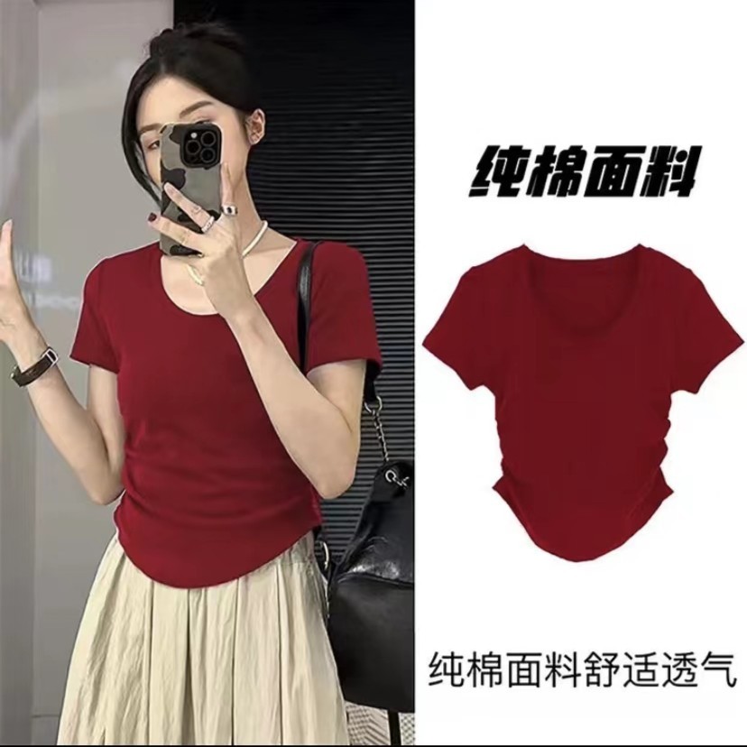 酒红色短袖t恤衫女夏季新款设计感弧形下摆修身显瘦辣妹露U领上衣