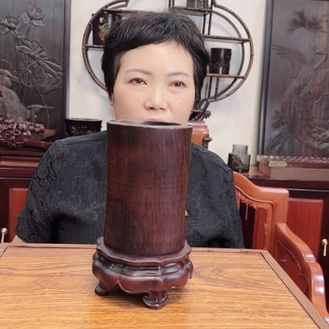 交趾黄檀（大红酸枝）9.3×12.8素笔筒