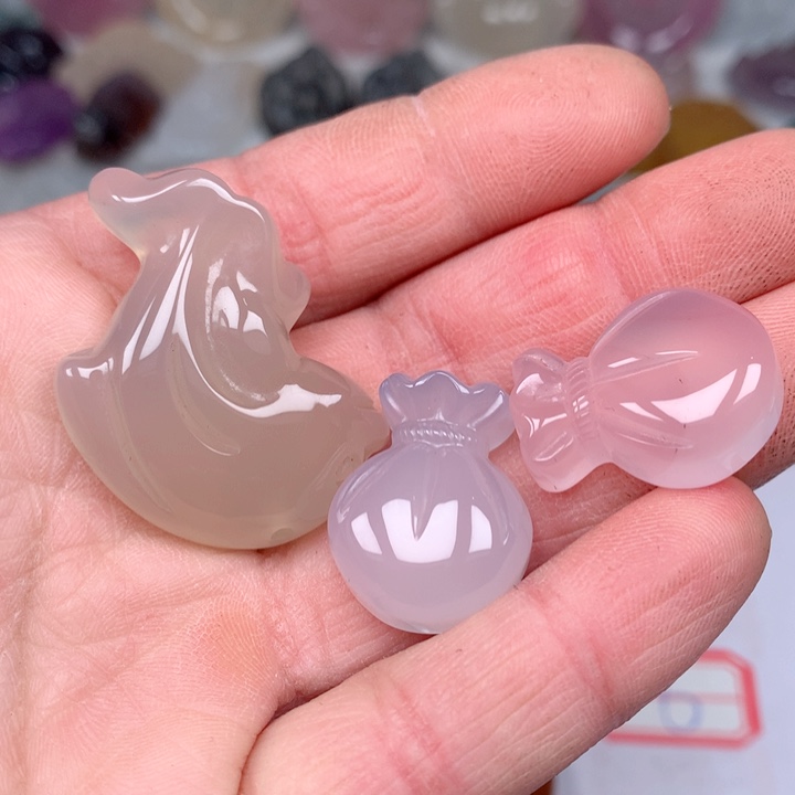 玛瑙/玉髓颈饰未镶嵌萍**逢