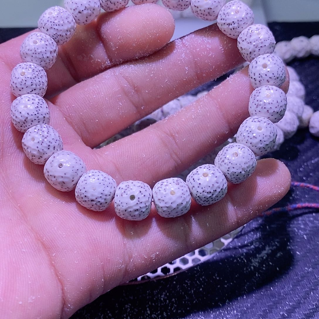 柏香籽/百香籽吊坠T****界