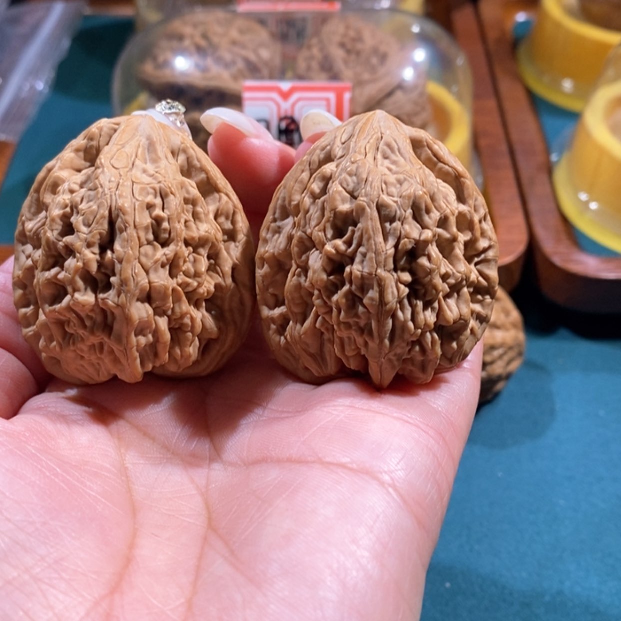 【闪购商品】文玩核桃吊坠阿*虎头王