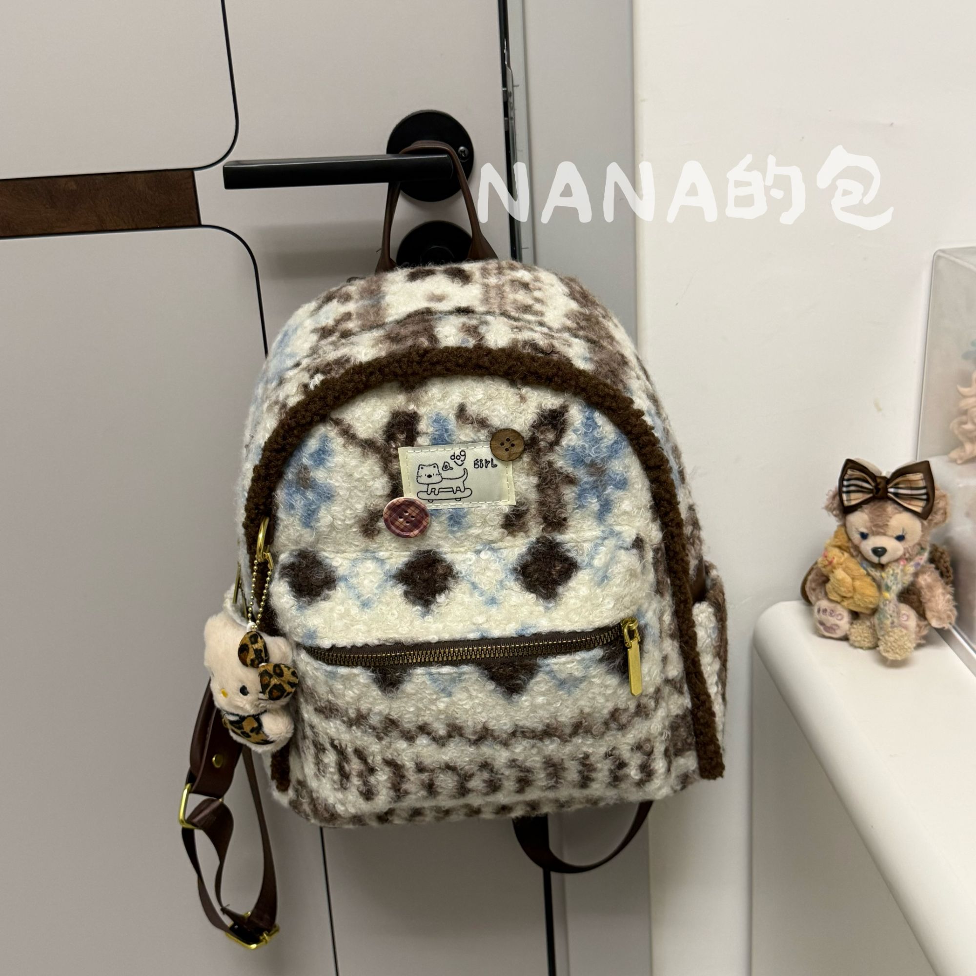 秋冬新款费尔岛系列2025款新款双肩包包1810                    