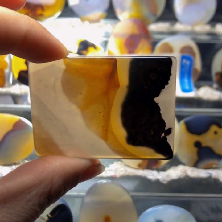 合金玛瑙/玉髓珠宝奇石95