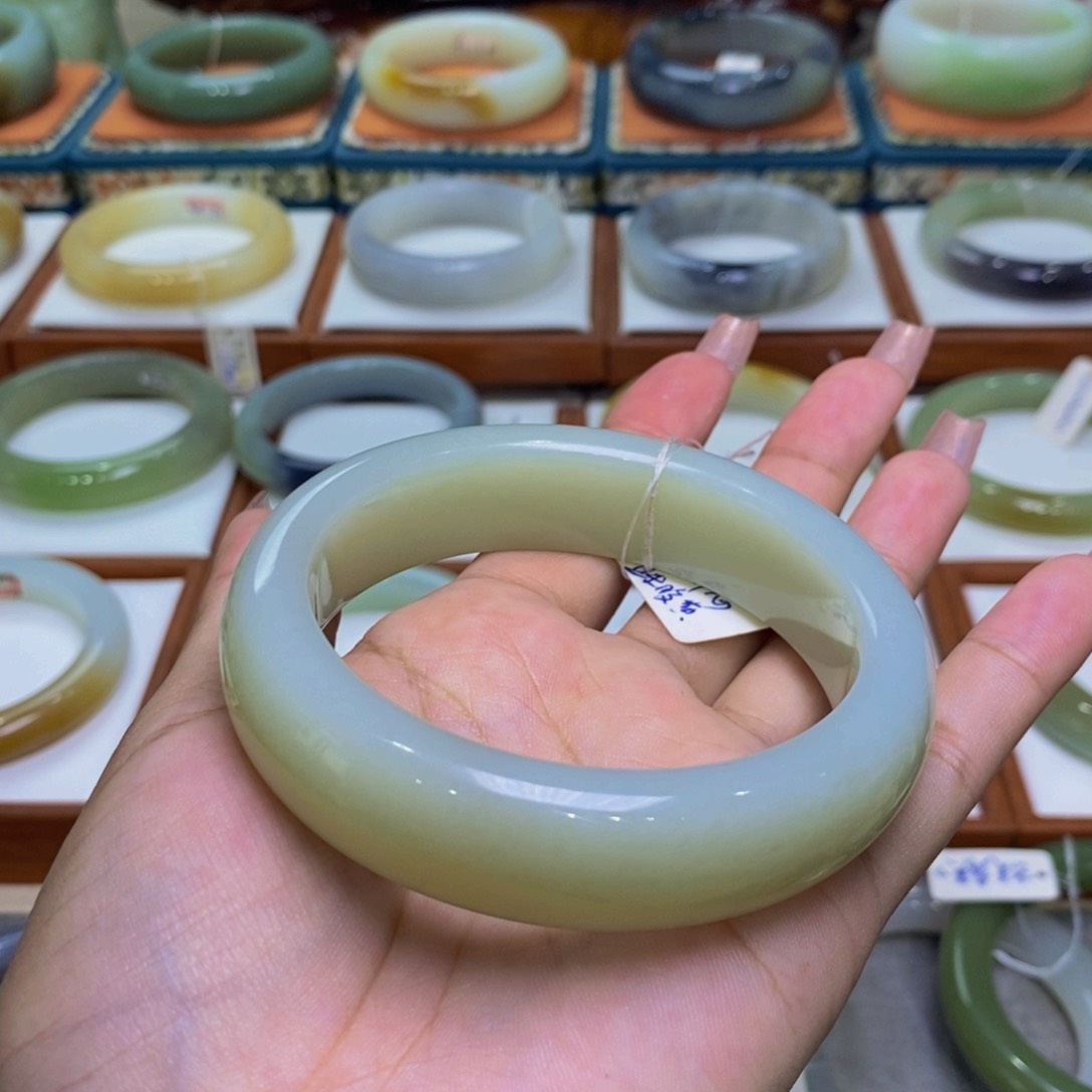 和田玉手镯未镶嵌和田玉且末暖黄62