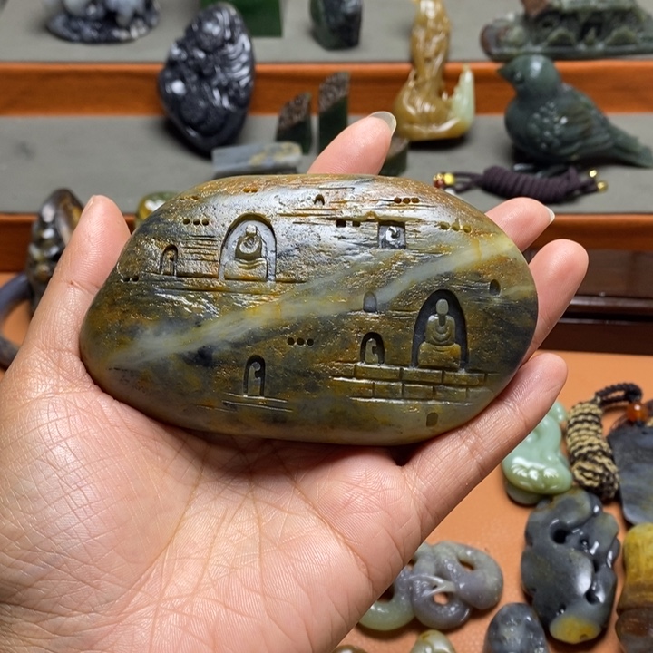 和田玉颈饰未镶嵌