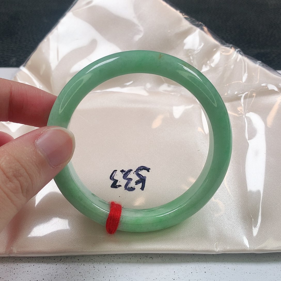 未镶嵌手镯翡翠384