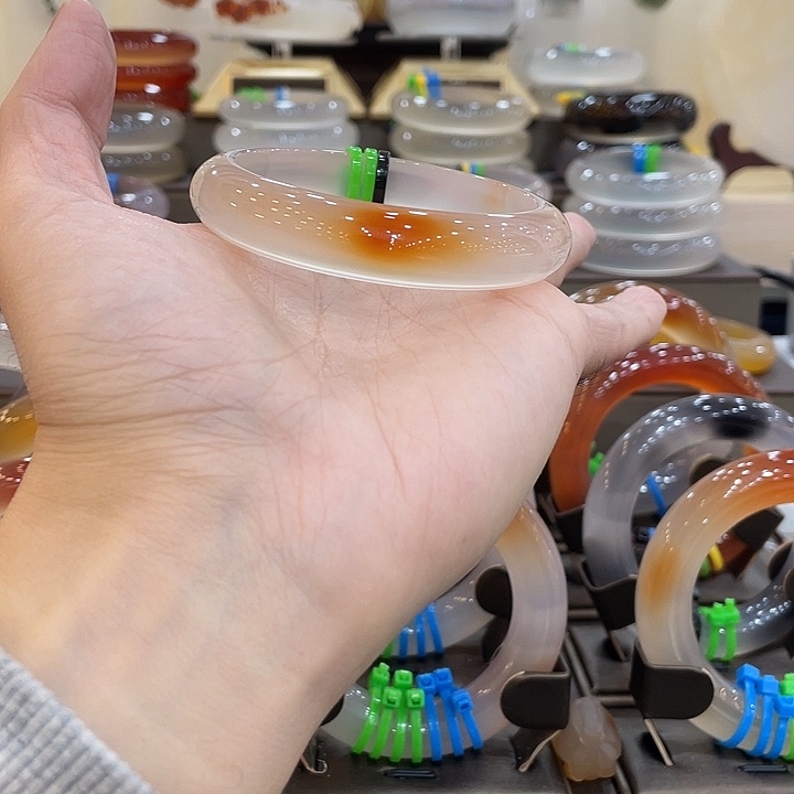 玛瑙/玉髓未镶嵌手镯14