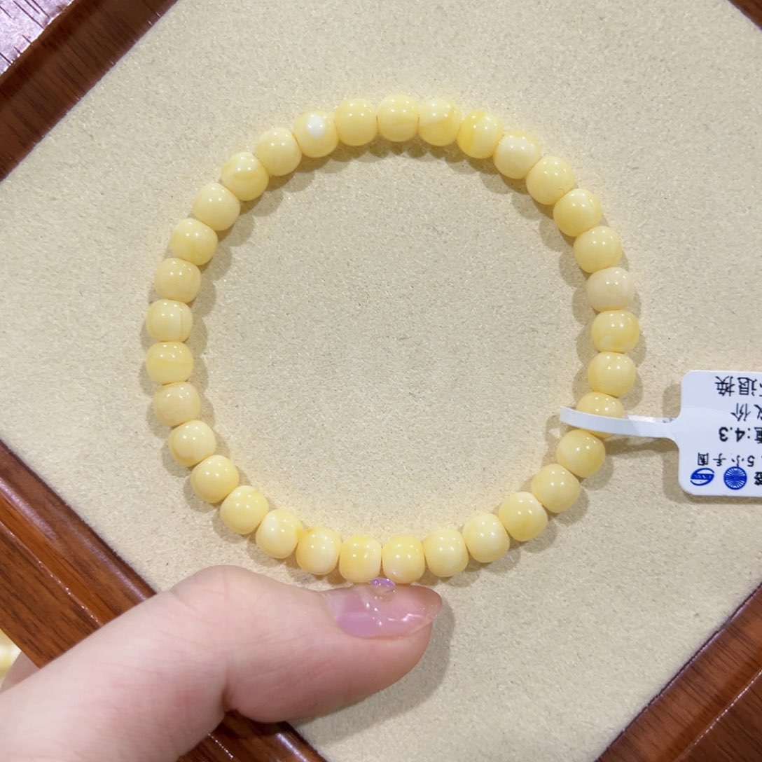 蜜蜡手链未镶嵌6m奶白顺