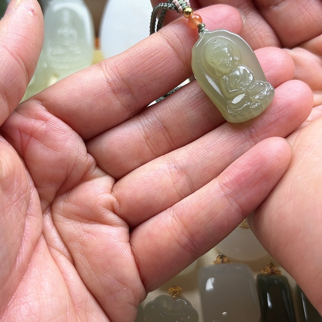 和田玉挂件未镶嵌