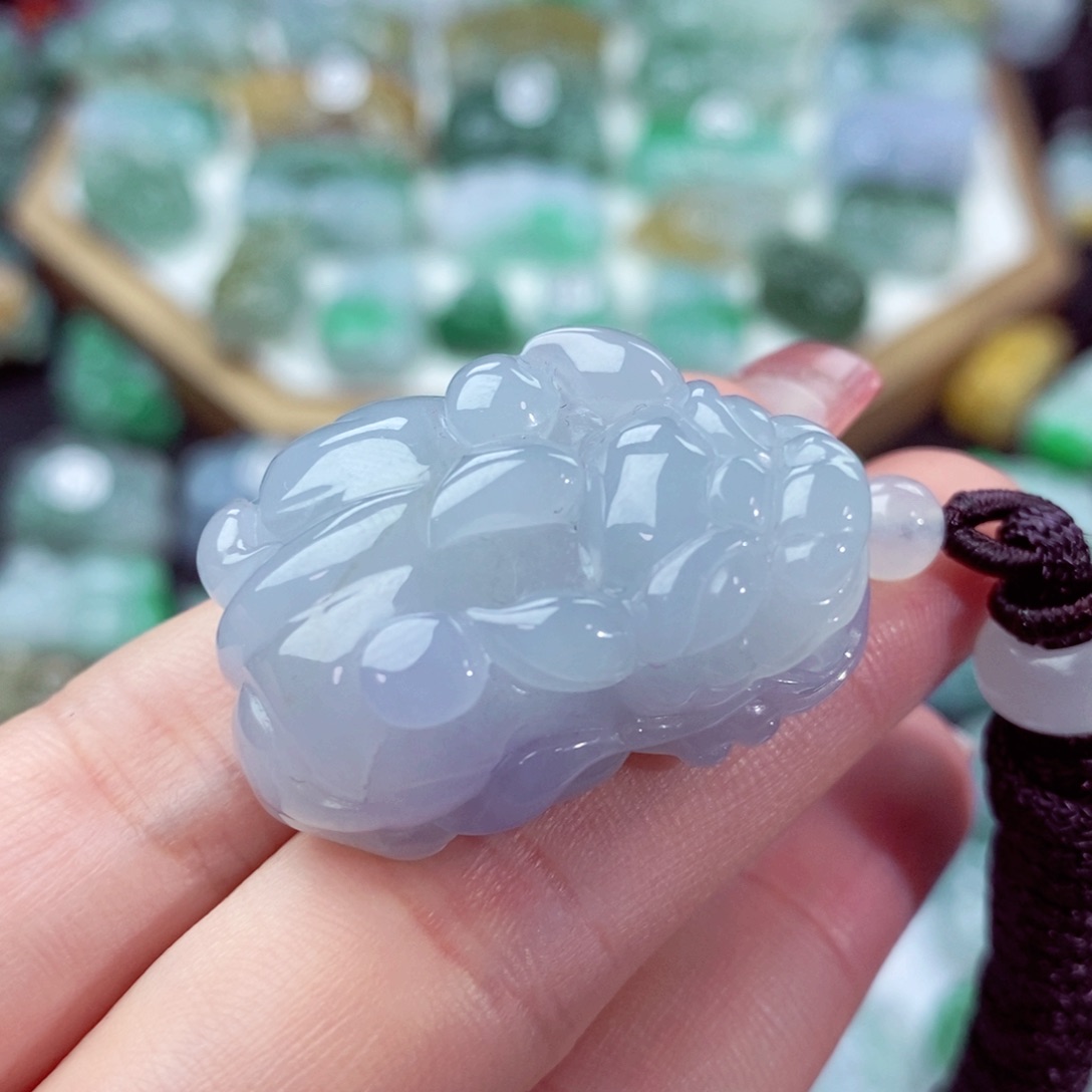 翡翠颈饰未镶嵌天然