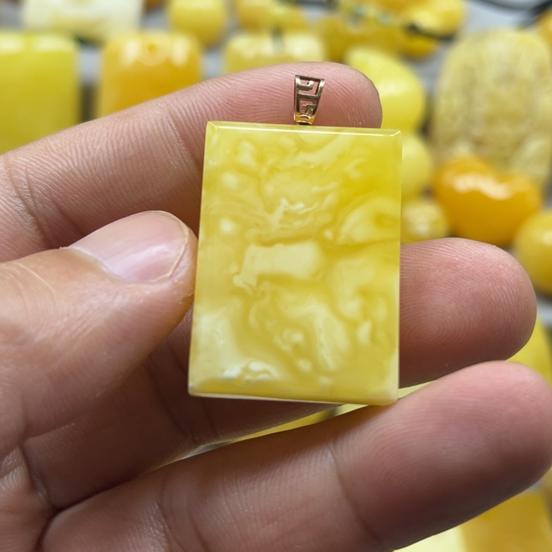 蜜蜡珠宝奇石未镶嵌