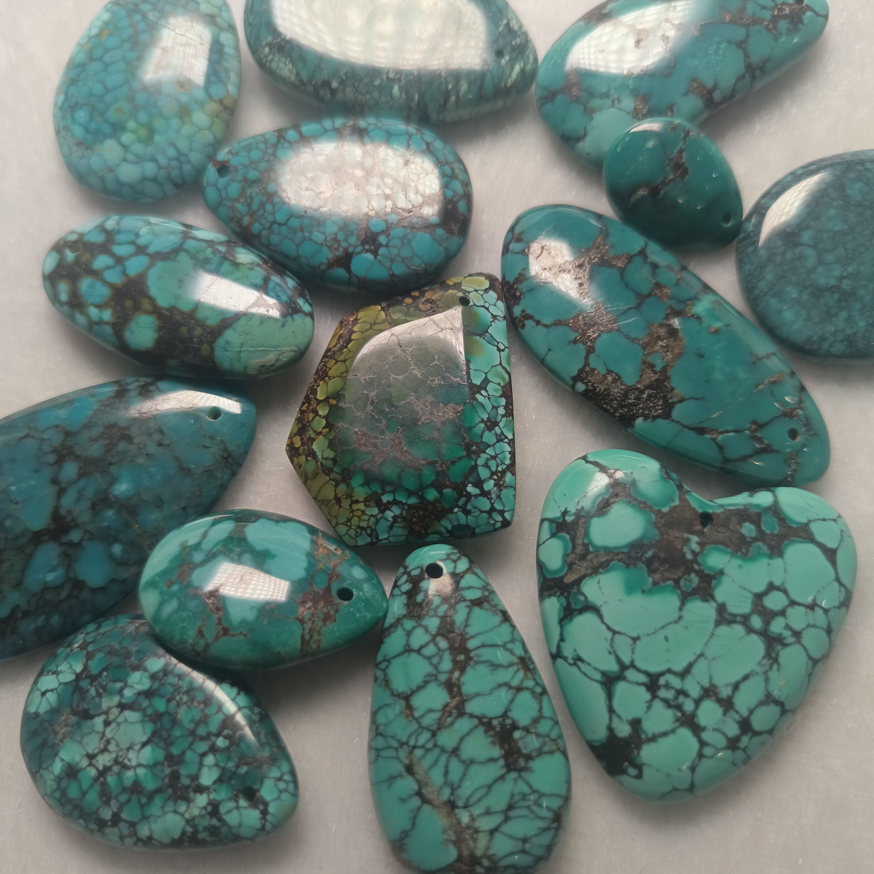 湖北天然绿小配饰、散珠、多发性发货(以直播间实际拍物为准）