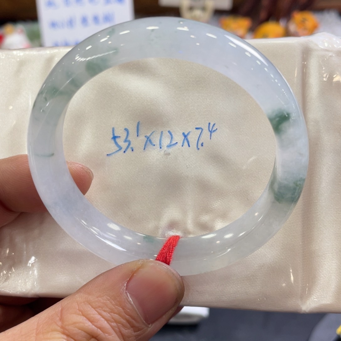 翡翠手镯未镶嵌53.1正圈