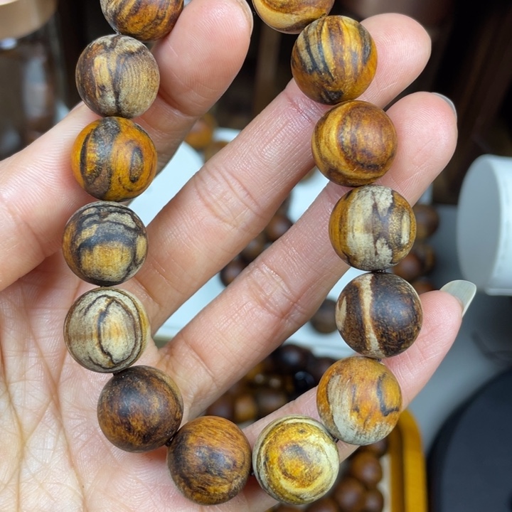 贡木把件手串手串1.5