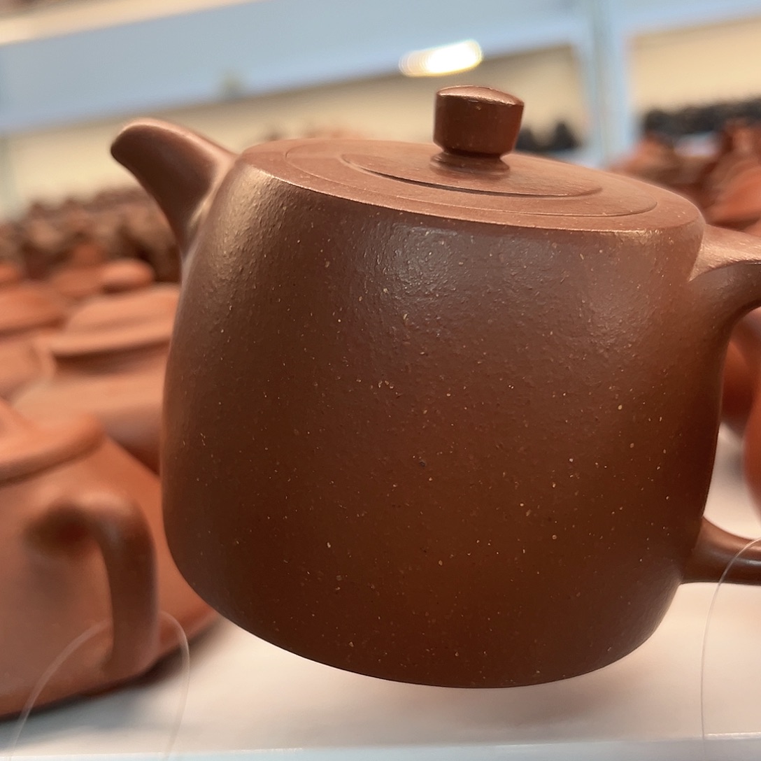 紫砂茶壶黄龙山原矿红降坡