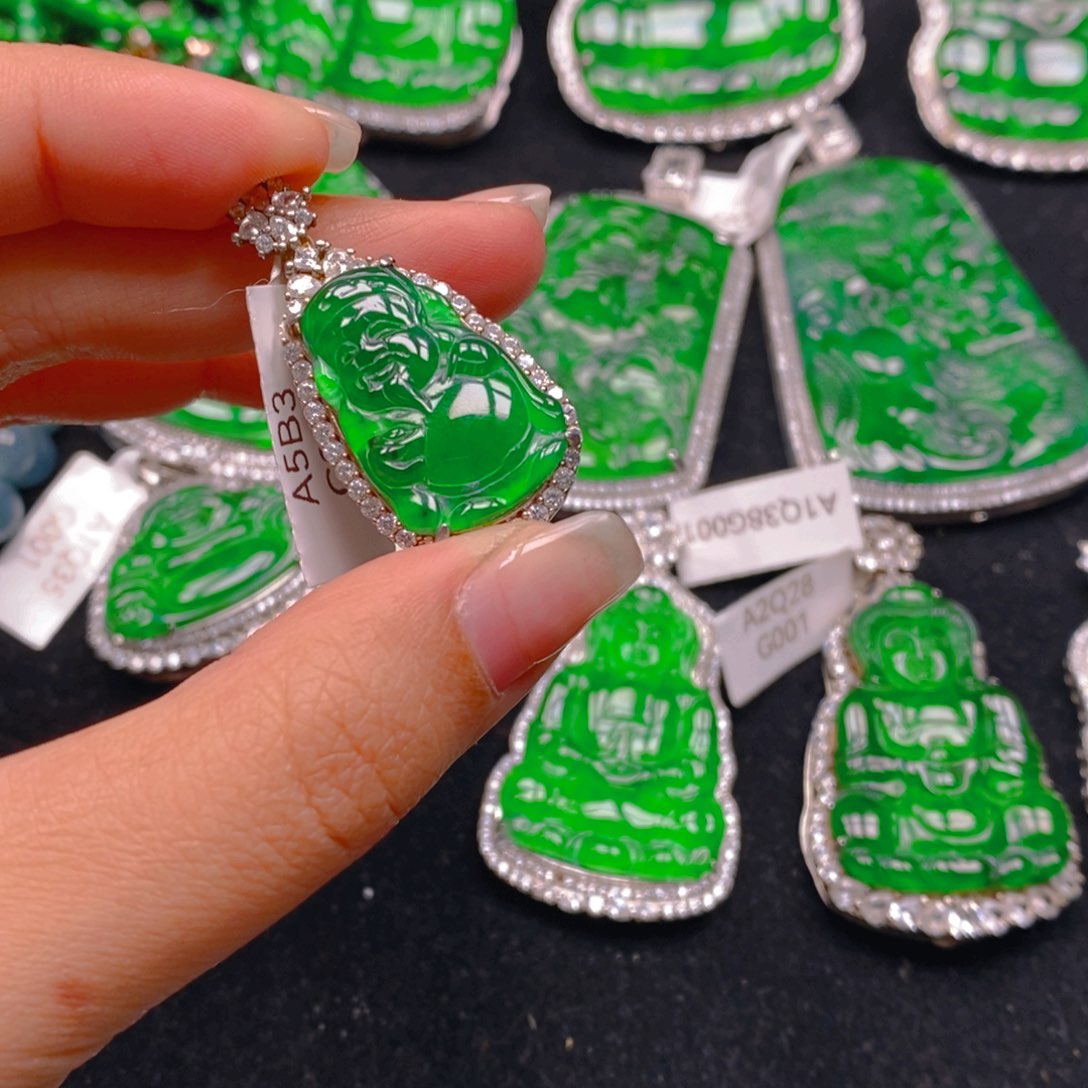 翡翠颈饰银S925镶嵌8888888885