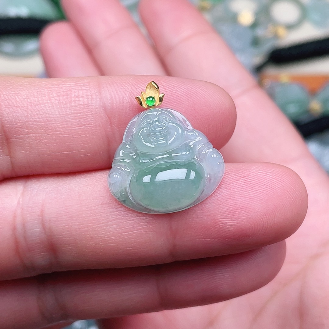 翡翠未镶嵌颈饰佛公