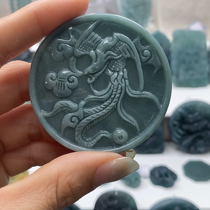 翡翠未镶嵌颈饰翡翠