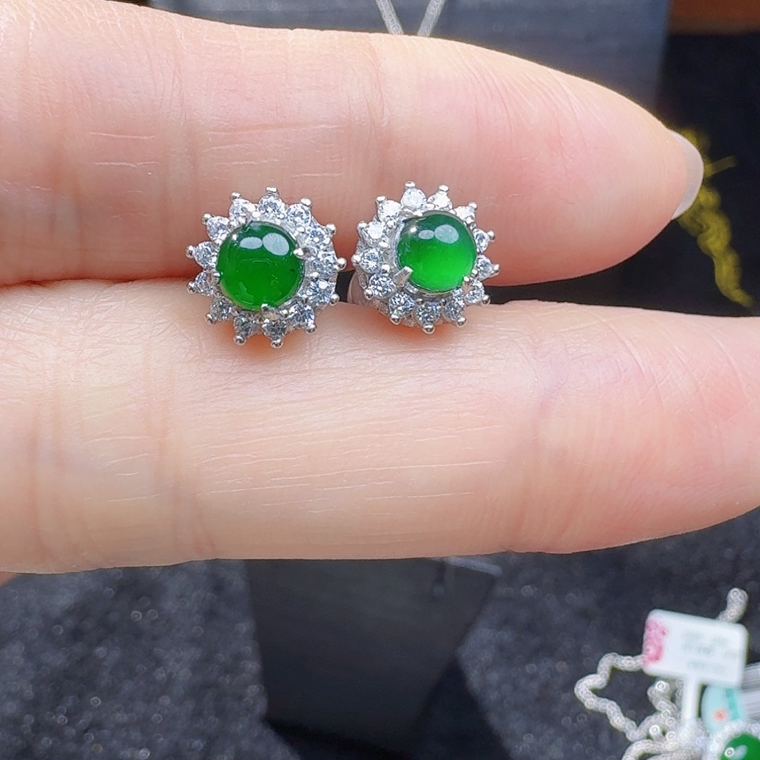 翡翠手镯未镶嵌天然翡A货