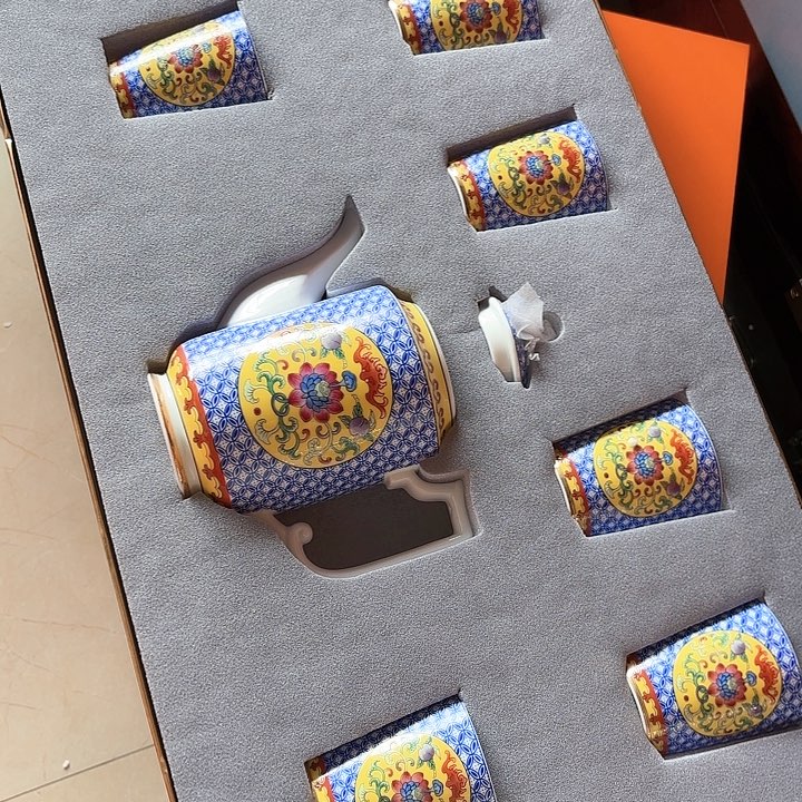 孤品茶具套装等等。           