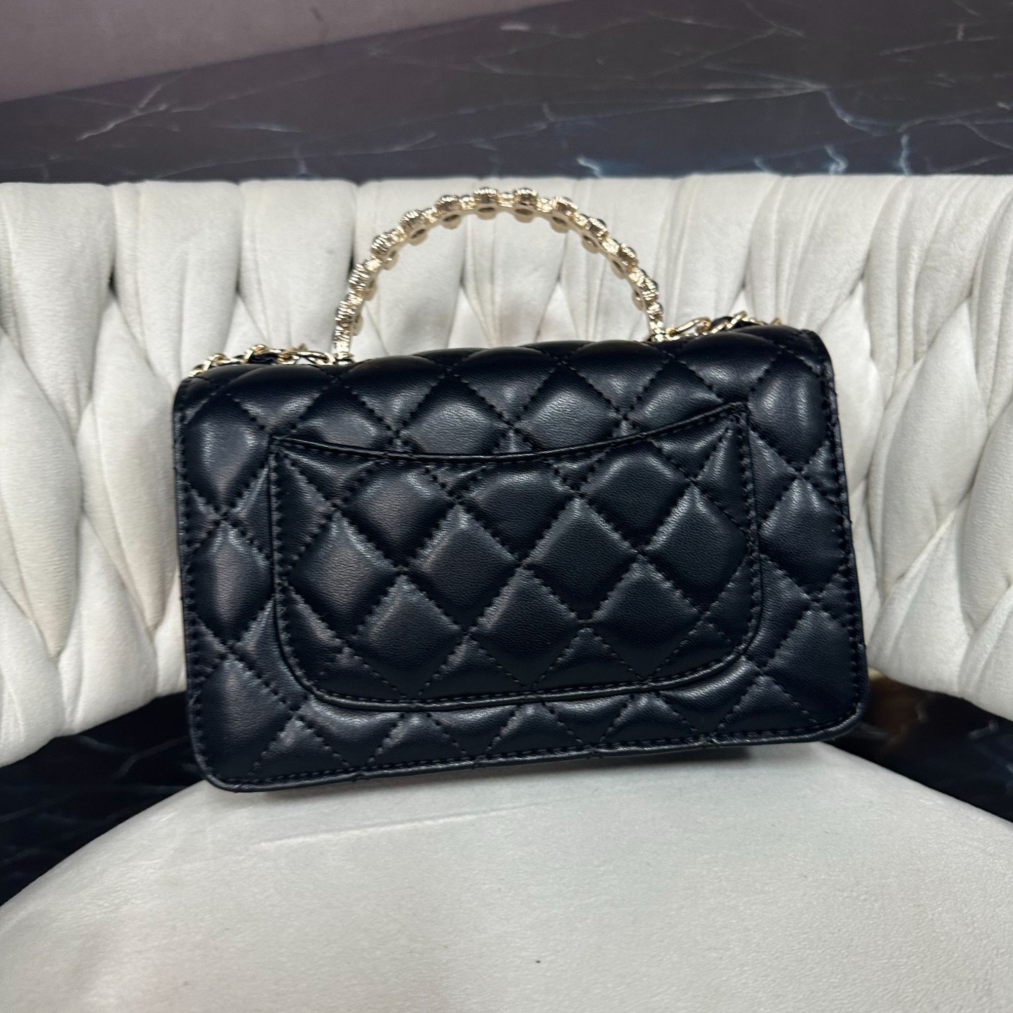 LQ-WITH-QUEEN真皮女包珍珠手提黑色  0285