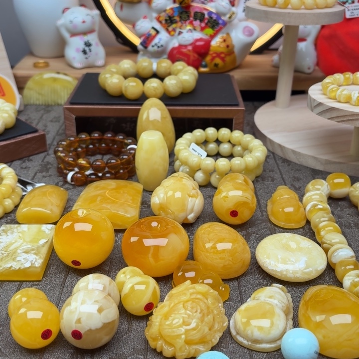 琥珀裸石未镶嵌琥珀裸石未镶嵌260