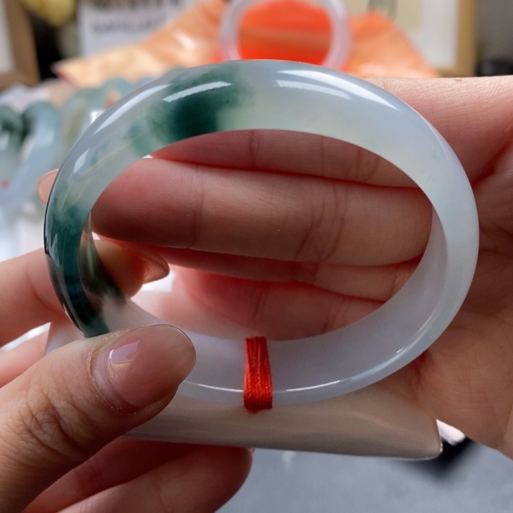 【闪购商品】翡翠手镯未镶嵌芊***356贵妃