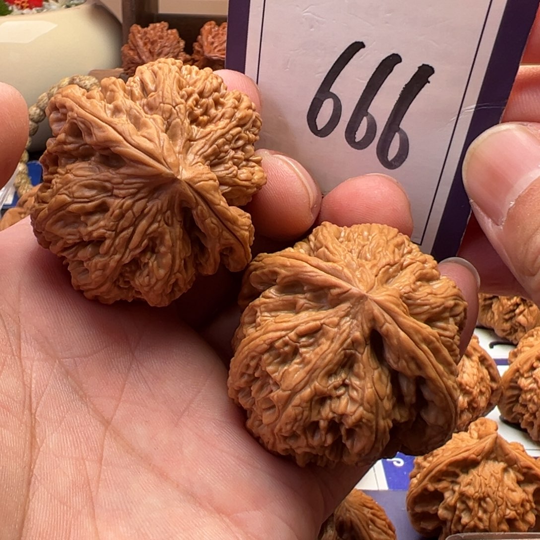 文玩核桃把件全品平谷大粗筋45尺寸666号