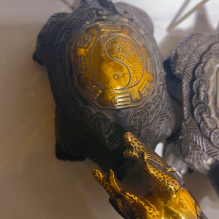 铜的。全清了。一件不留！不磨叽