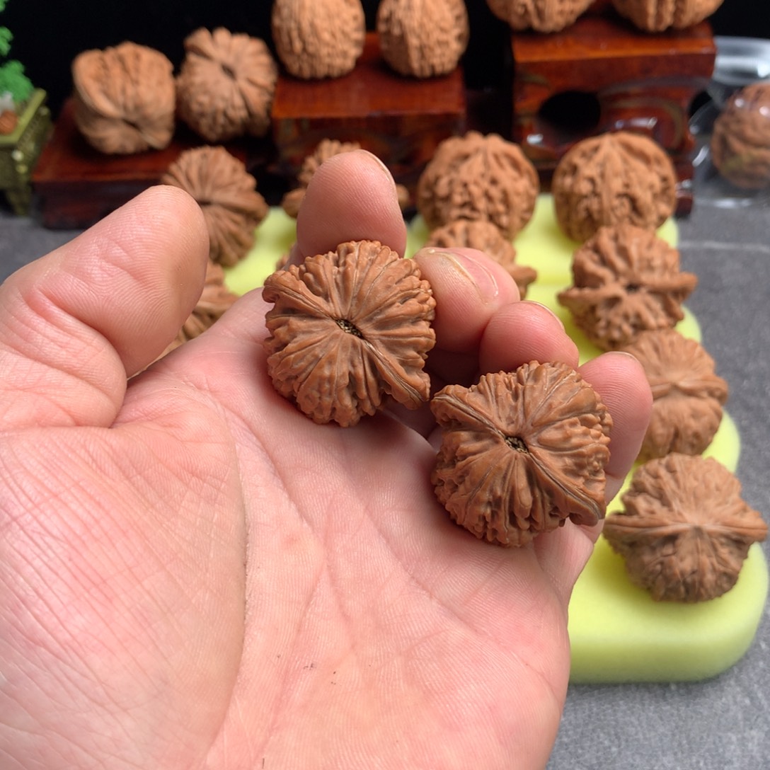 胜***家吊坠文玩核桃四座楼手捻