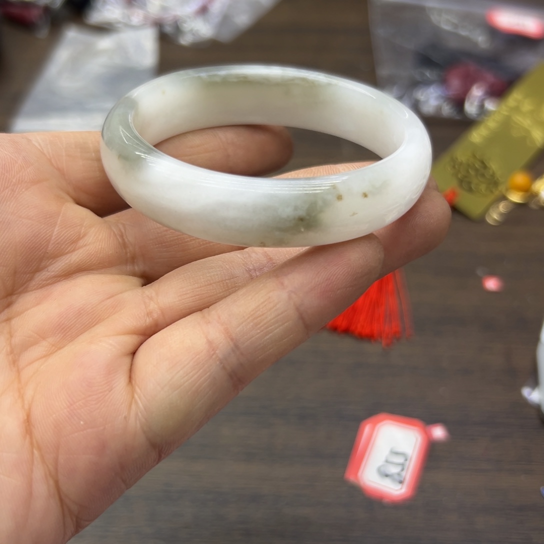 和田玉未镶嵌手镯53.7圈围1459