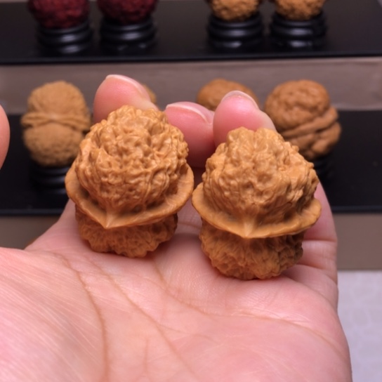 文玩核桃把件金麒麟6