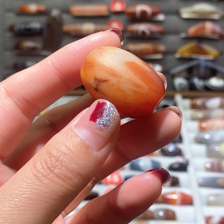 玛瑙/玉髓颈饰未镶嵌