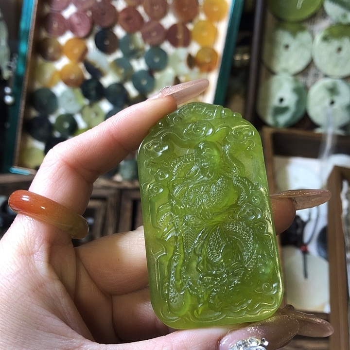 岫玉岫玉挂件未镶嵌