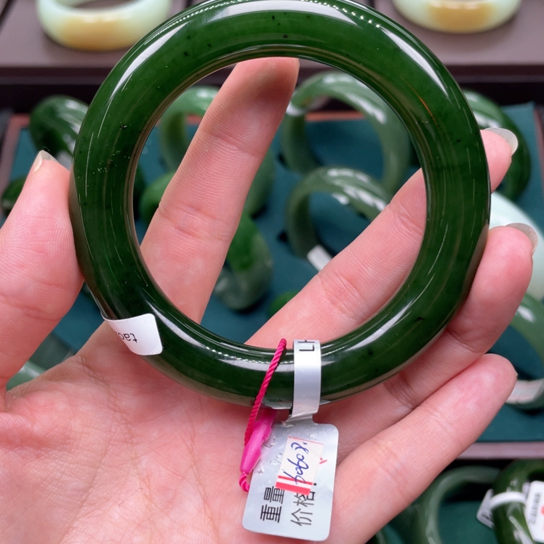 好***V和田玉（碧玉）未镶嵌手镯5657