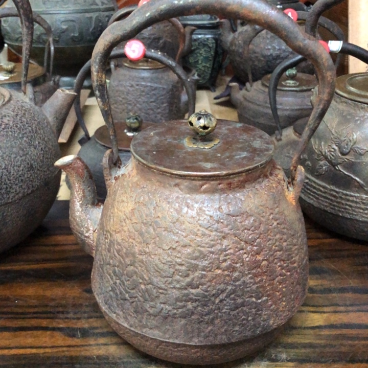 龙文堂岩肌茄型壶