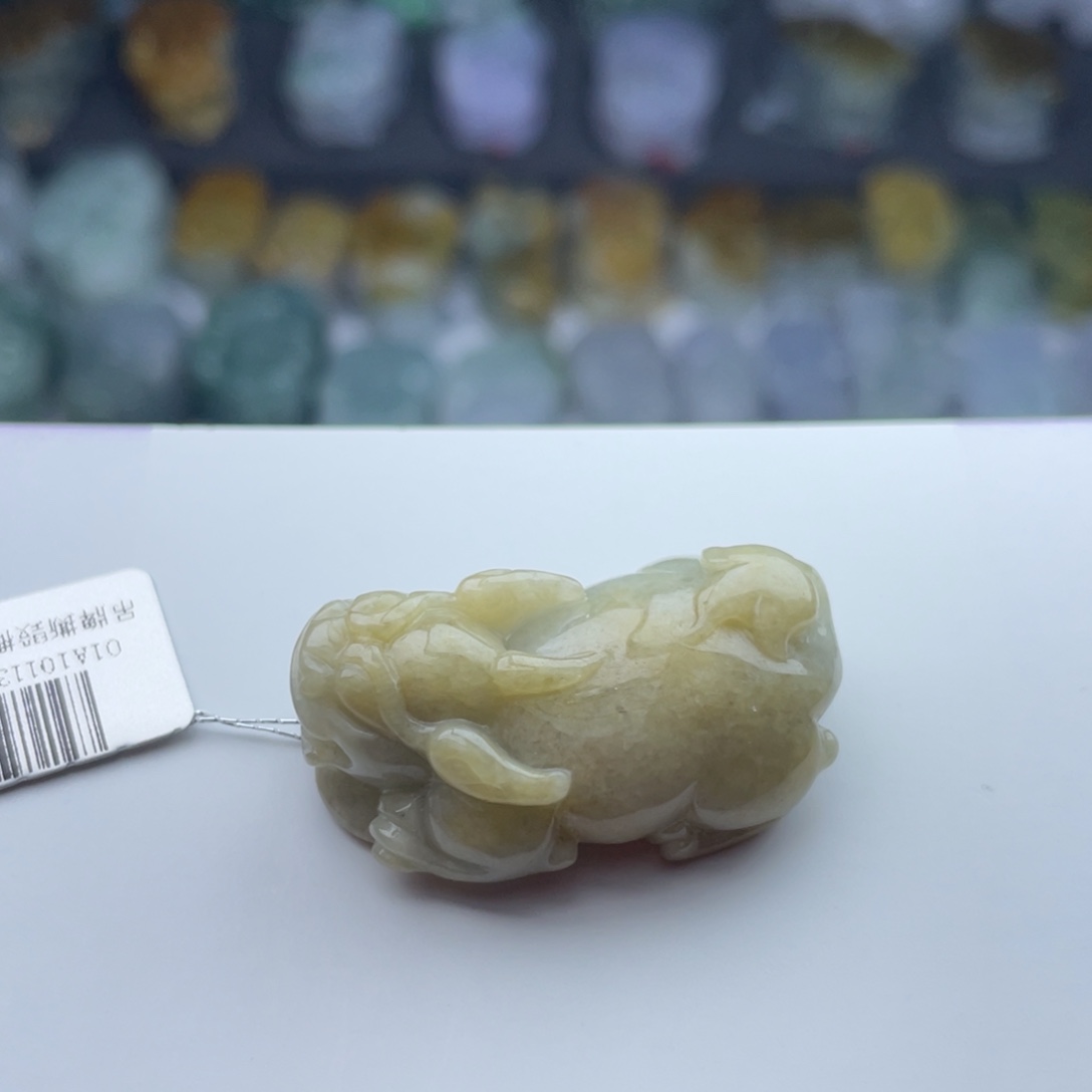 翡翠颈饰未镶嵌貔貅