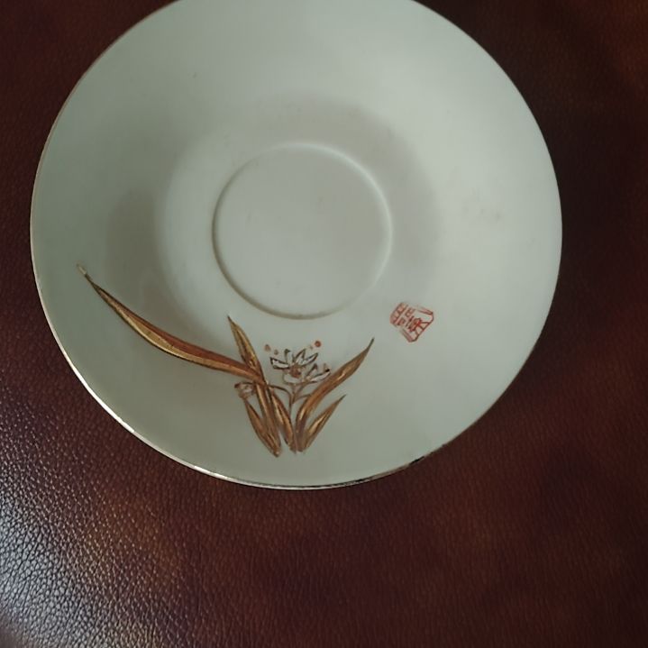 j***g瓷片陶瓷盘子碗陶