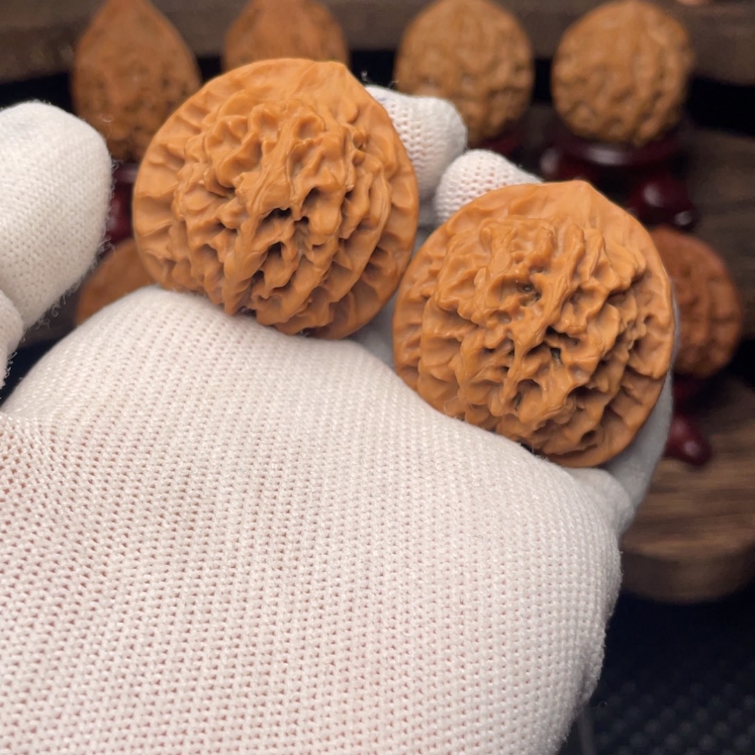 文玩核桃把件秦岭秦闷36