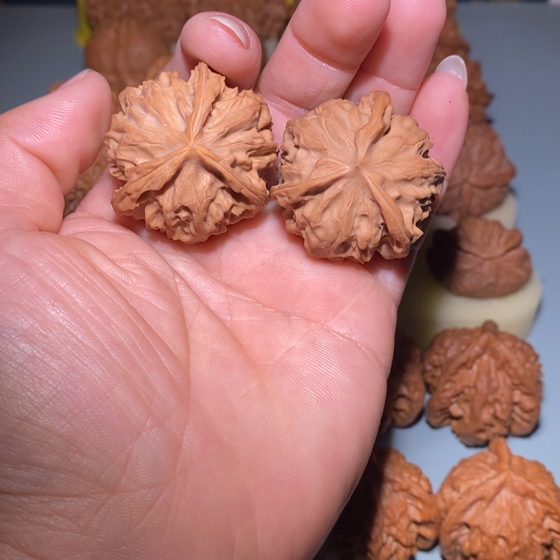 文玩核桃把件1**…38三楞