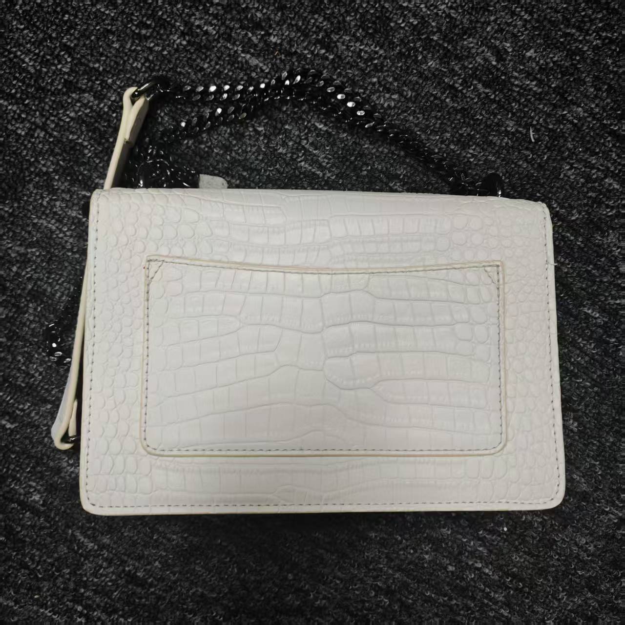 时尚潮流真皮新款女包太斜跨包  MM035白色日落