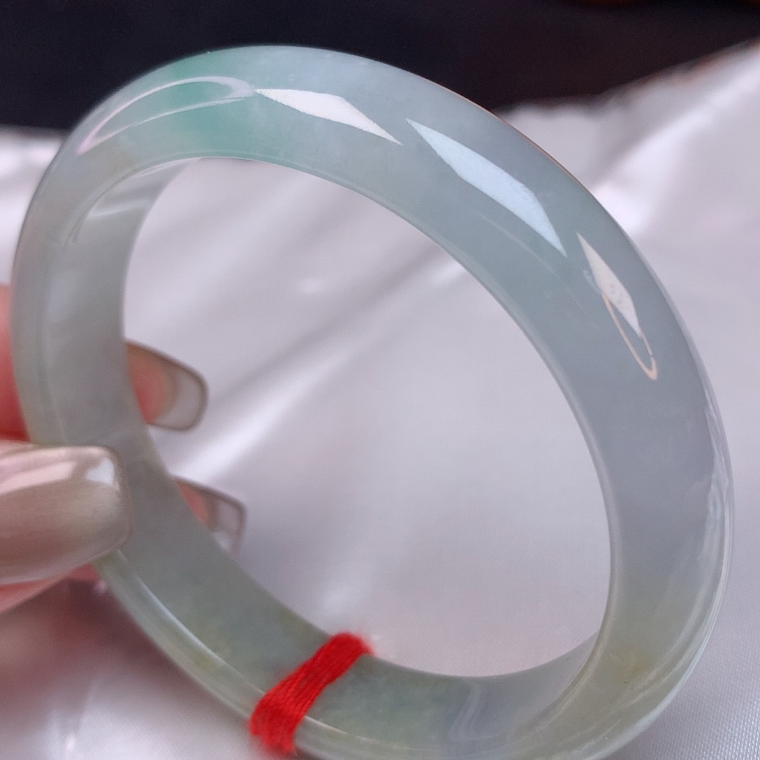 翡翠手镯（贵妃镯）未镶嵌55