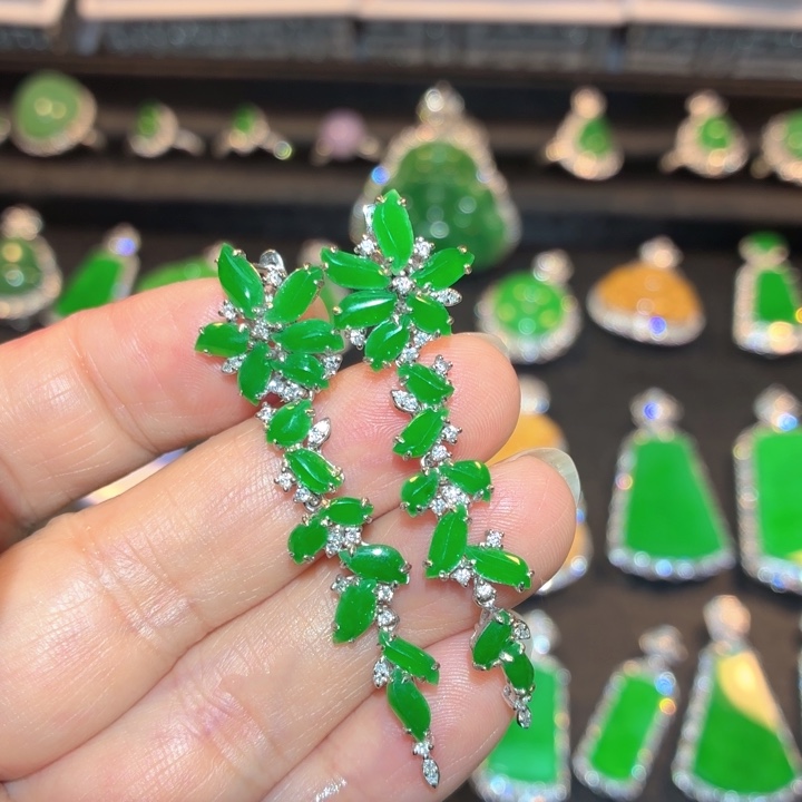 翡翠18K金镶嵌吊坠(不含链)翡翠