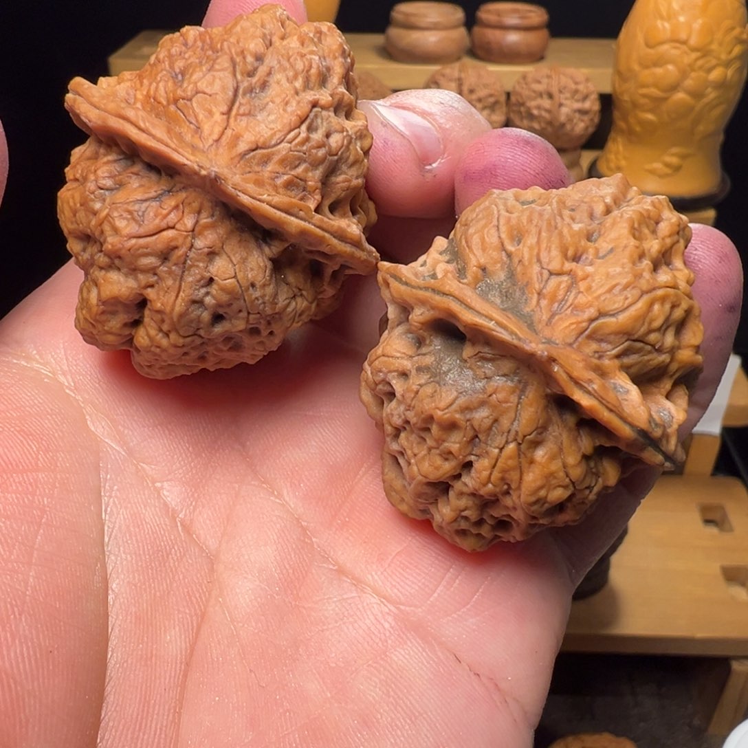 吊坠文玩核桃四海飞龙45mm，高55mm