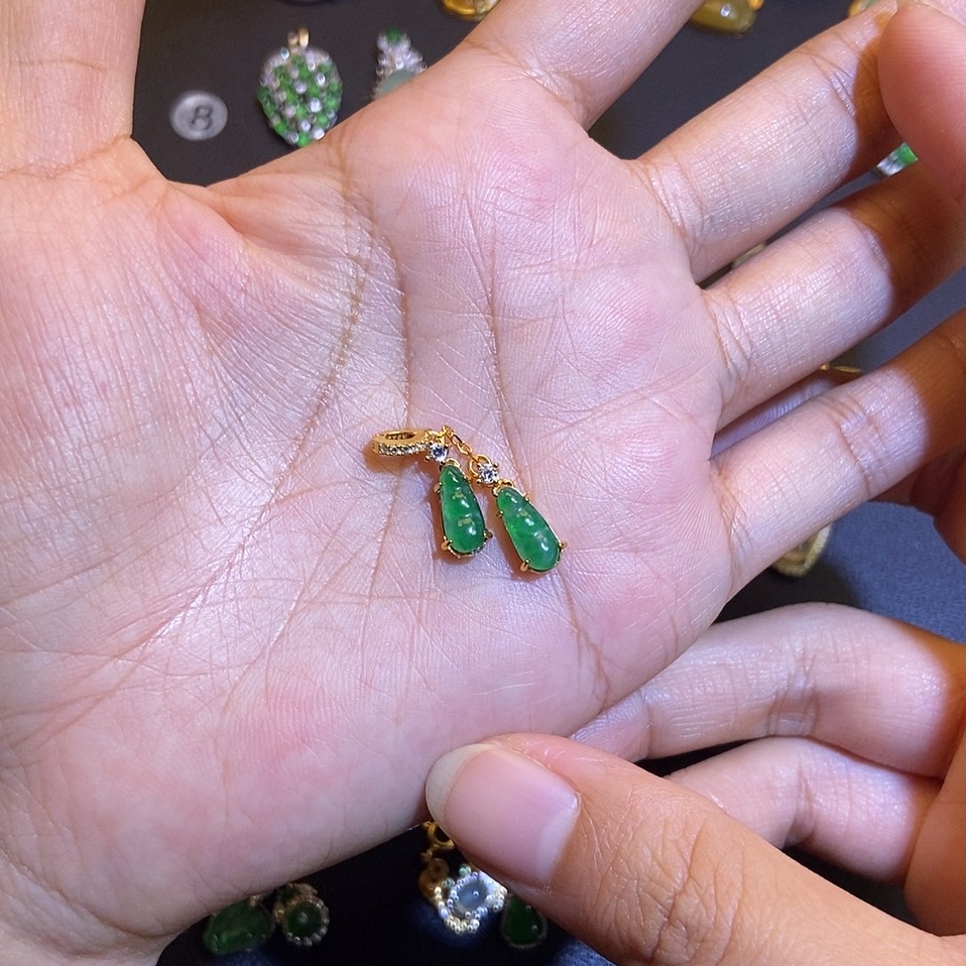 茜***茜翡翠银S925镶嵌吊坠(不含链)