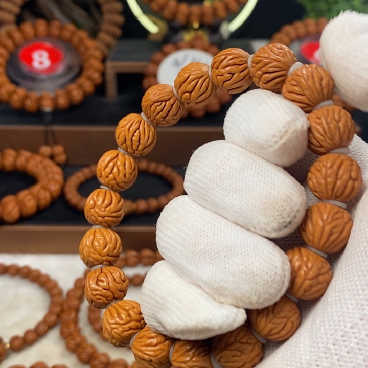 桃核吊坠秦岭龙纹桃核