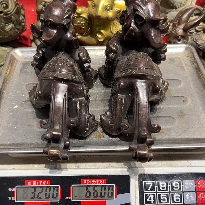 熊***师黄铜摆件，文房摆件工艺品