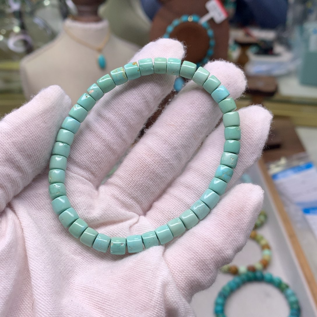 绿松石配饰未镶嵌