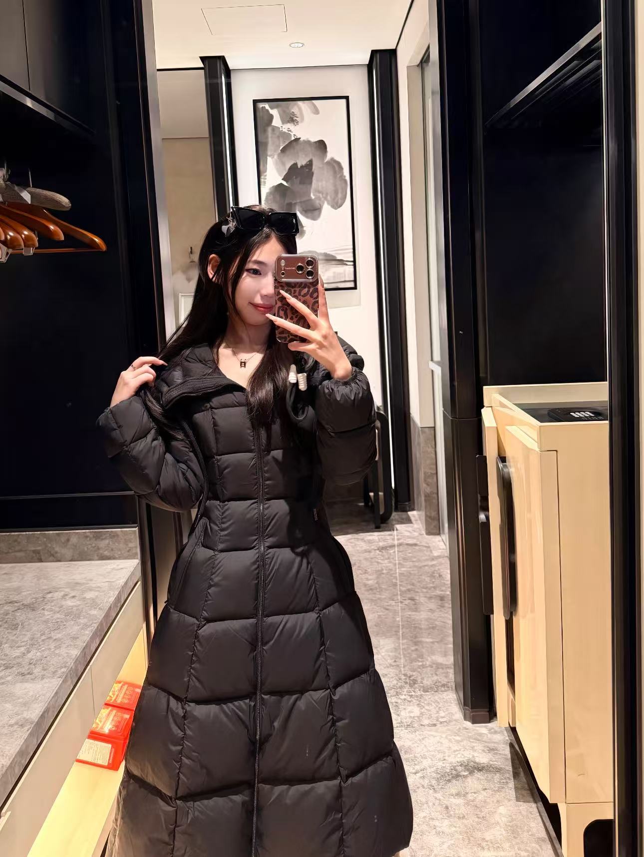 收腰秋冬女款连帽款女士长袖羽绒服-69338