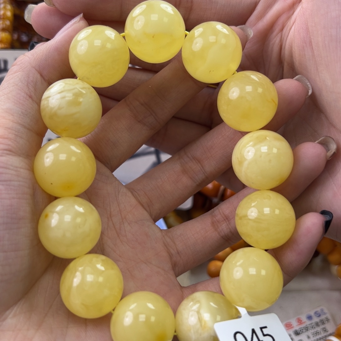 琥珀珠宝奇石未镶嵌